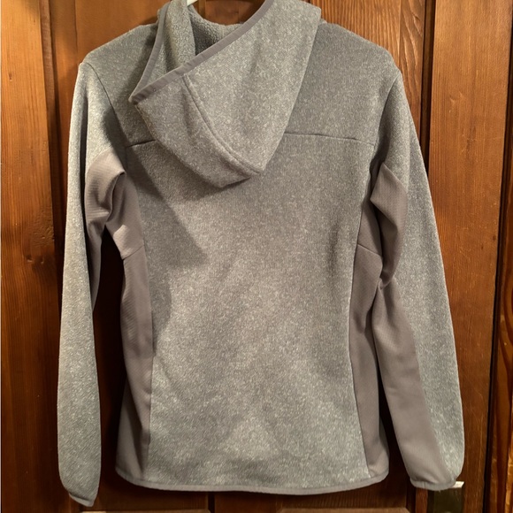 Patagonia zip up hoodie - Picture 3 of 3